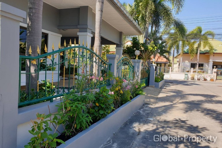 image 4 GPPH0201 3 bedroom house for sale in East Pattaya