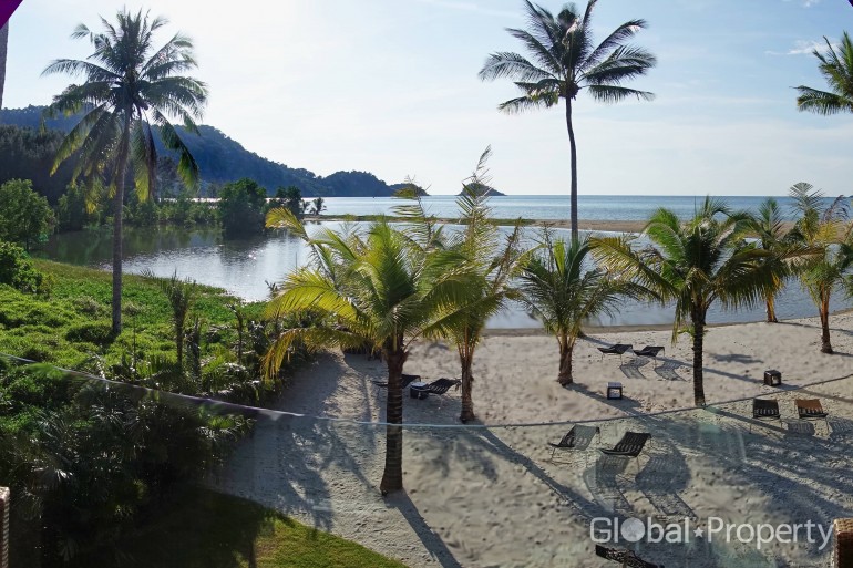 image 18 GPPH0483 Luxury Beachfront Pool Villa with 9 Bedrooms