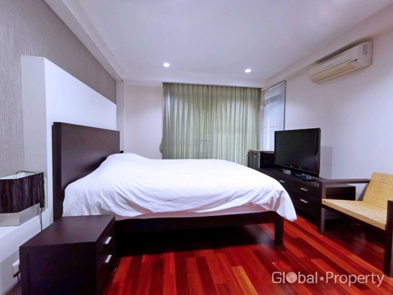 image 25 GPPH0694 Luxury 4 Bedrooms House For Sale