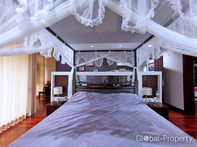 image 21 GPPH0694 Luxury 4 Bedrooms House For Sale