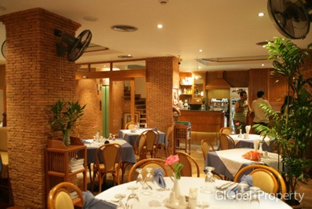 image 1 GPPB0129 Pattaya Beach 32 Room Hotel Restaurant for Sale