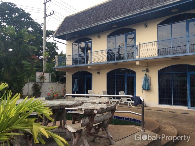 image 5 GPPB0249 North Pattaya 10 Rooms Mini Resort to Renovate