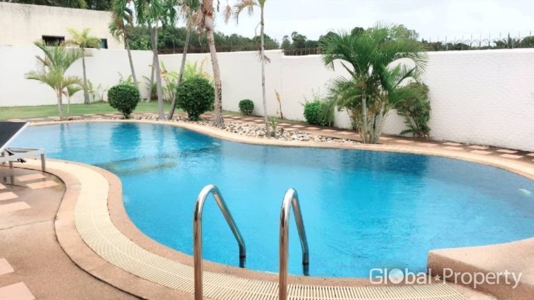 image 17 GPPH1126 Magnificent pool villa in a quiet location
