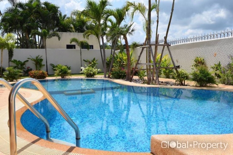 image 19 GPPH1126 Magnificent pool villa in a quiet location