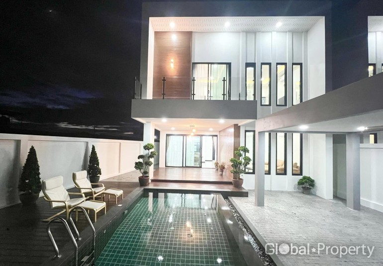 image 3 GPPH1192_A Beautiful House with private pool in East Pattaya