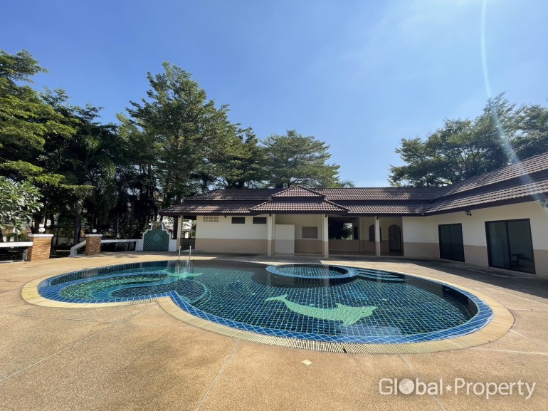 image 39 GPPH1232 Amazing Pool Villas with water slide