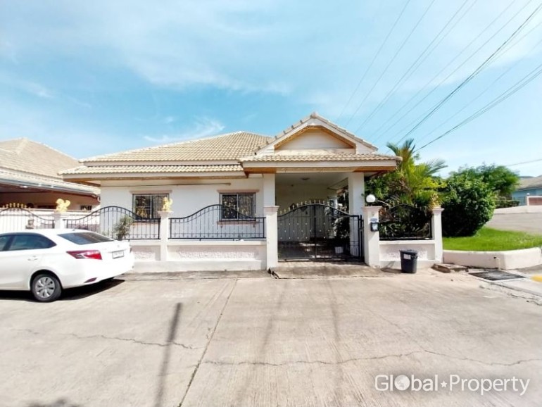 image 3 GPPH1424 Nice house for sale in The Village, East Pattaya
