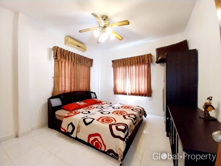 image 9 GPPH1424 Nice house for sale in The Village, East Pattaya