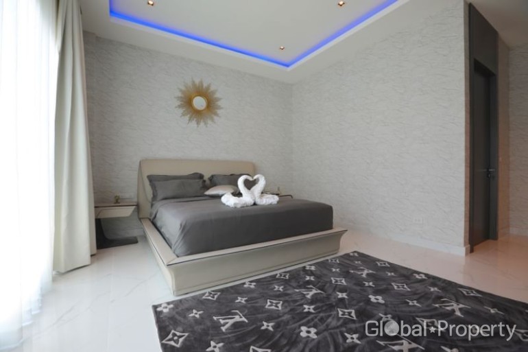 image 8 GPPH1434 Brand New 10 Bed Designer Estate! Siam Royal View, Kao-Talo!