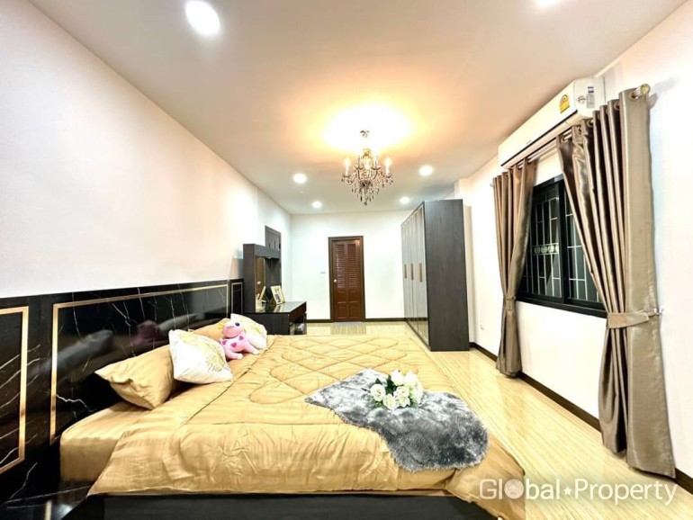 image 11 GPPH1594 Beautiful 4 bedroom House in Chaiyapruek