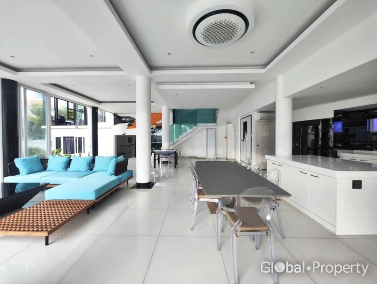 image 3 GPPH1621 Luxury pool villa in Jomtien for sale