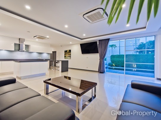 image 12 GPPH1693 Luxury and modern house for rent