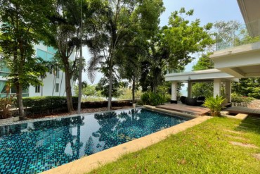 image 24 GPPH0082 Luxury Beachfront pool villa for Sale