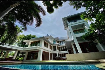 image 24 GPPH0082 Luxury Beachfront pool villa for Sale