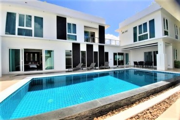 GPPH0023 Luxury Luxury 5 bedroom pool  villa in Pattaya
