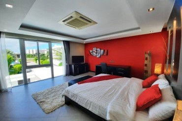 image 31 GPPH0023 Luxury 5 bedroom pool  villa in Pattaya