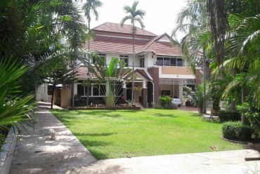 GPPH0356  5 Bedroom House in Pattaya
