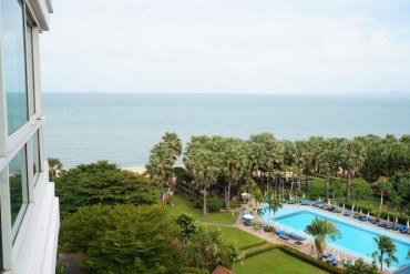 image 18 GPPC1032 Sea view beachfront condo Pattaya