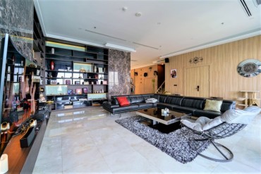 image 3 GPPC1039 Luxury-Penthouse at Wongamat