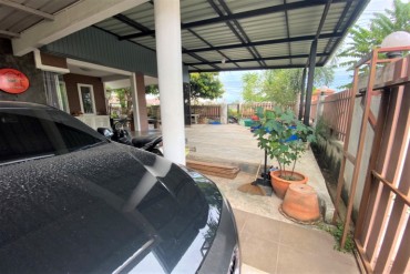 image 18 GPPH0743 Two-storey corner house for sale in East Pattaya