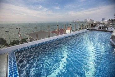 GPPB0166  109 Room Pattaya Beach Front Hotel