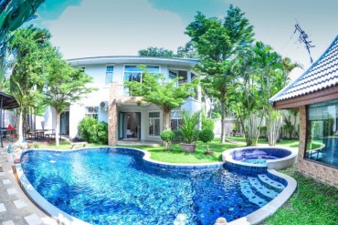 GPPH1068 Luxury Remarkable Pool villa in Na Jomtien