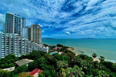 GPPC2560  Outstanding apartment for sale, The Palm Wongamat Beachfront