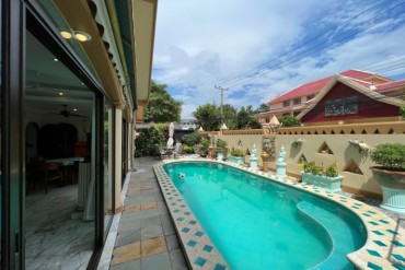 GPPH1182  Urgent sale 4 bedroom pool-villa, close to Jomtien Beach!