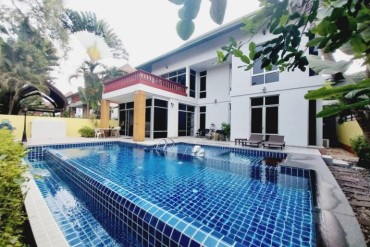 image 18 GPPH1326 4 Bedroom Beachside pool villa for sale, Nagawari, Jomtien!