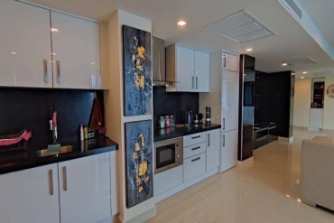 image 9 GPPC2795 Modern 3 bedroom Condo in heart of Pattaya