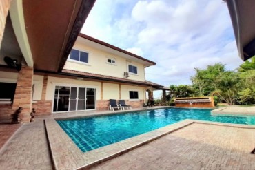 GPPH1386  Large 2-storey Pool Villa close to Mabrachan Lake for Sale!
