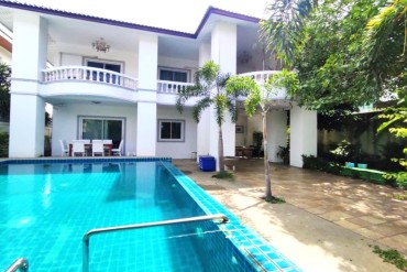 GPPH1387  Haus mit 7 Schlafzimmern in Sued-Pattaya zu verkaufen