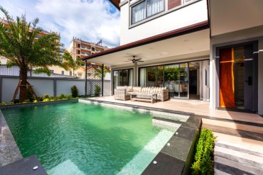 image 16 GPPH1392_A Luxurioese und neue Poolvilla im Zentrum von Pattaya