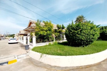 GPPH1424   Nice house for sale in The Village, East Pattaya