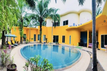 GPPH1484  Great value pool villa for sale