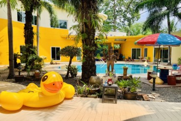 image 2 GPPH1484 Great value pool villa for sale