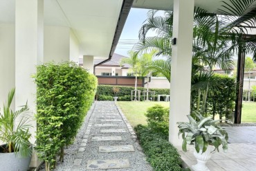 image 37 GPPH1503 Pool Villa 6 bedrooms in Huay Yai for sale