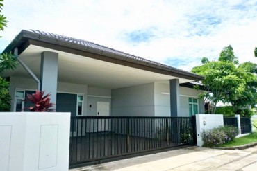 image 5 GPPH1514 Resort style pool villa for sale
