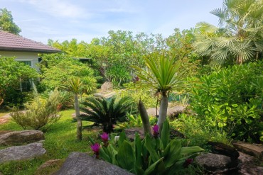 image 3 GPPH1514 Resort style pool villa for sale