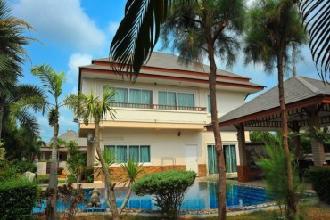 image 18 GPPH1527 Einfamilienhaus mit Swimmingpool zu verkaufen