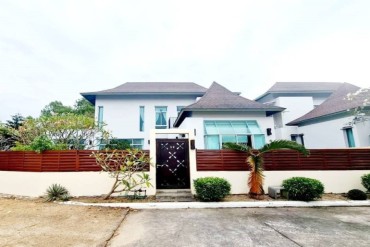 GPPH1533 Rented out Pool villa in Na Jomtien for sale