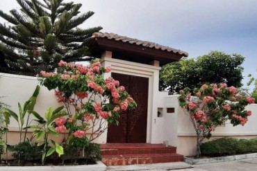 GPPH1549  Beautiful resort style house for sale