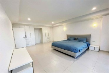 image 16 GPPC3282 Large 2 bedroom Condo in Pratumnak Pattaya for sale