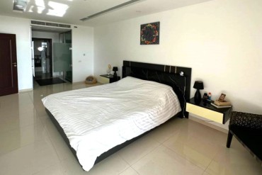 image 16 GPPC3338 Large 1 bedroom in Pratamnak for sale