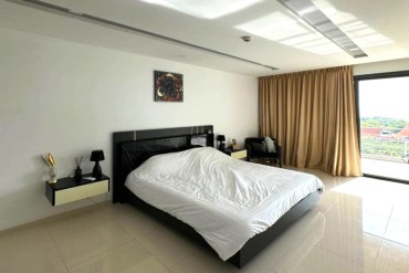 image 16 GPPC3338 Large 1 bedroom in Pratamnak for sale
