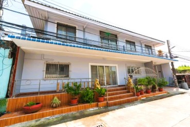 image 21 GPPH1636 Schoenes zweistoeckiges Haus in Nord-Pattaya