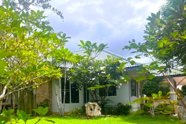 image 12 GPPH1639 Single house with beautiful garden