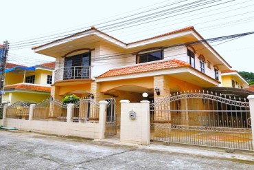 GPPH1652 New 2-storey house in North Pattaya for sale