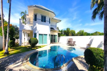 GPPH1703 Rented out Beautiful house with private pool in East Pattaya