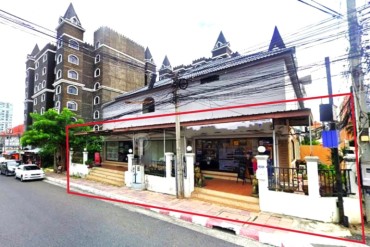 GPPB0378 Rented out Corner Commercial building on Pratamnak Hill